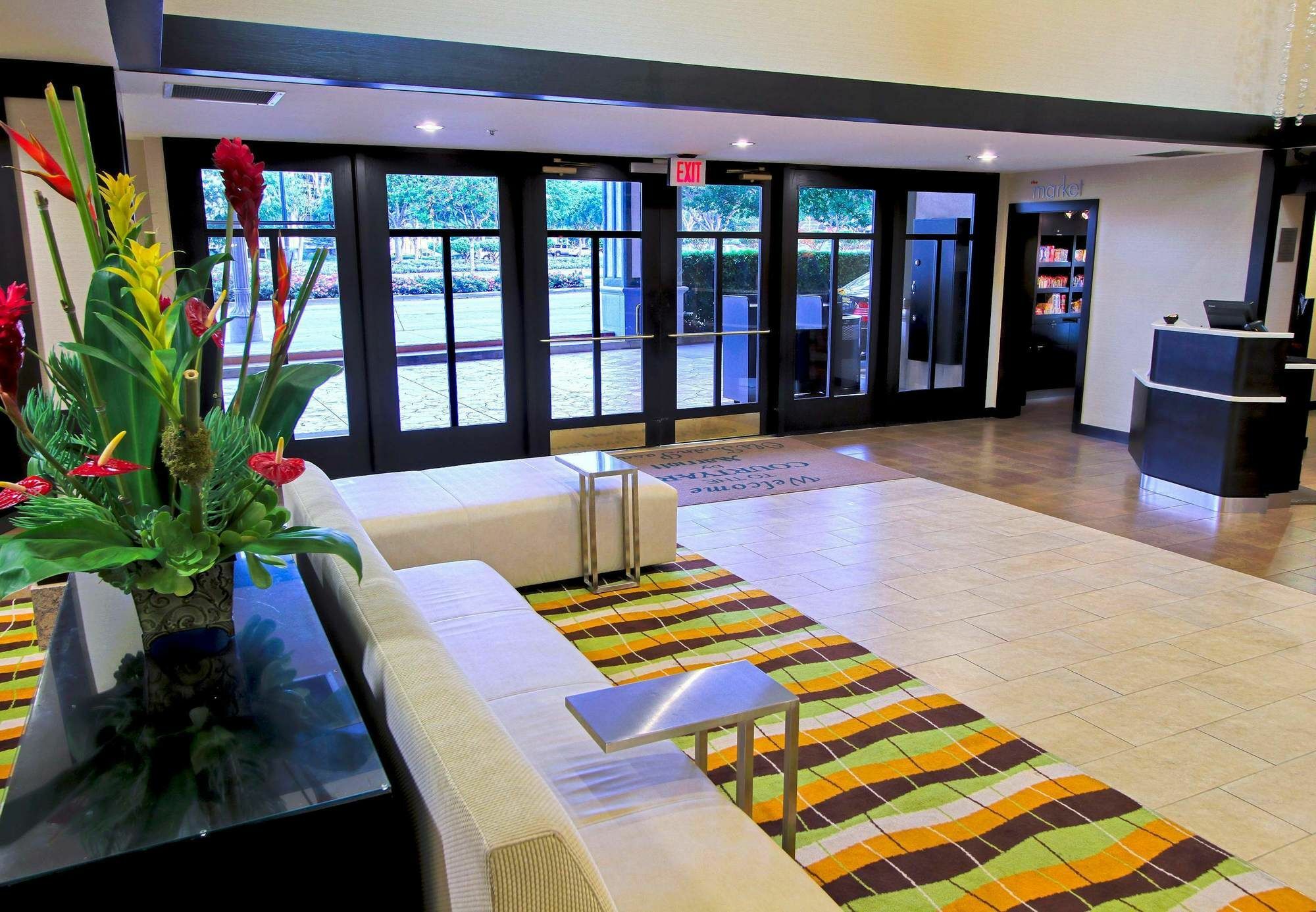 Courtyard By Marriott Angeles Old Town Hotel