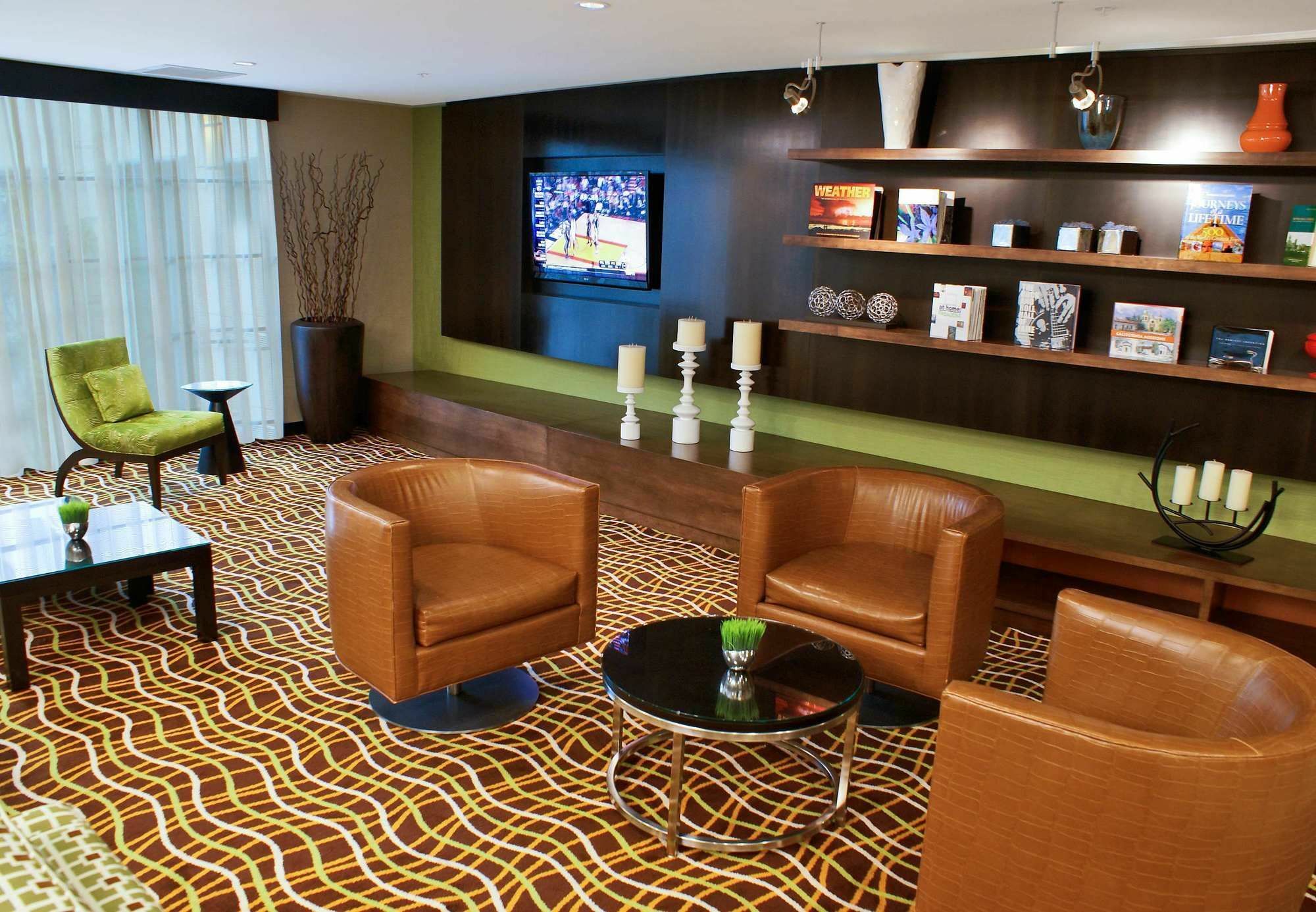 Courtyard By Marriott Angeles Old Town Hotel